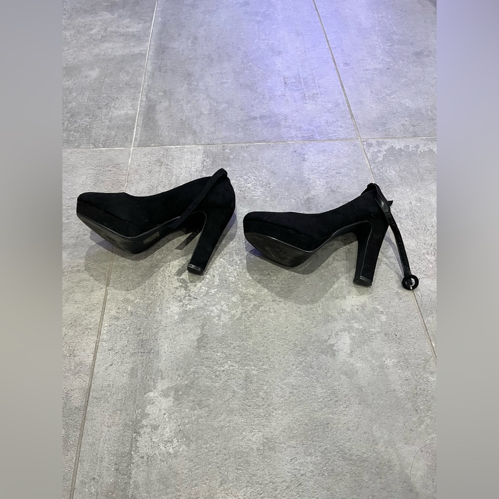 Used Black Shein High Heels with Ankle Buckle Strap size 8 (39)